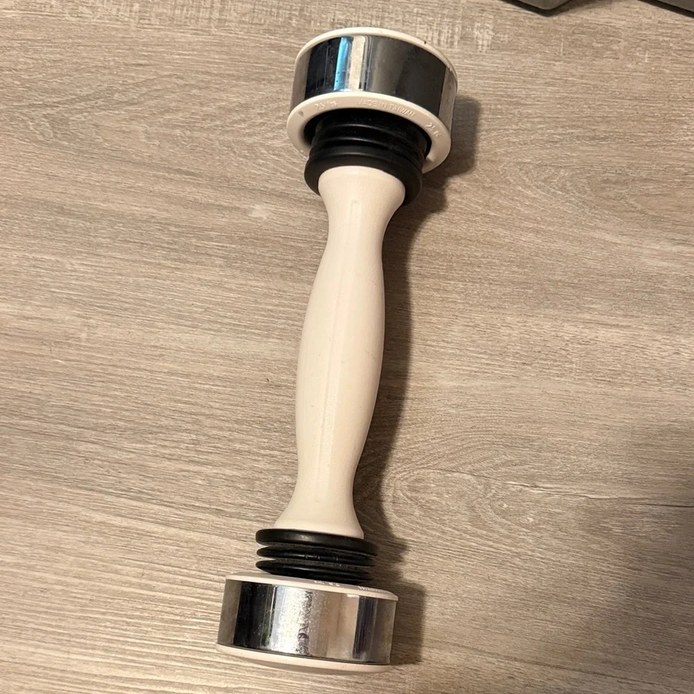 Shake Weight 5 lb Dumbbell with DVD - Picture 3 of 3